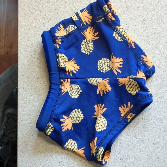SwimZip Swim Shorts - Picture 2 of 4
